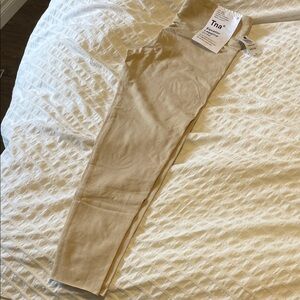Aritzia TNA Equator Legging Crop in Olive Beige Size S NWT